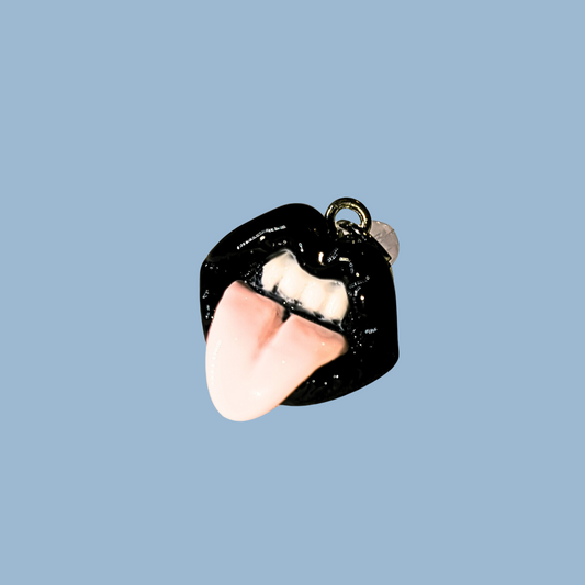 Dark Kiss Dust-Plugs